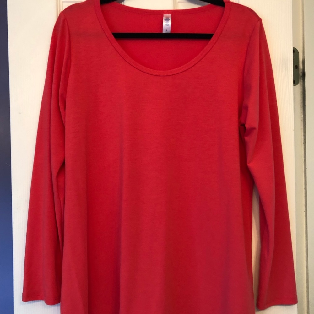 LuLaRoe Lynnae Top